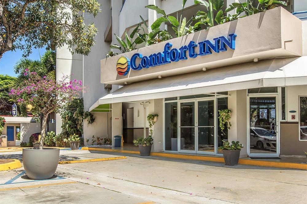 Comfort Inn & Suites Левиттаун Екстериор снимка