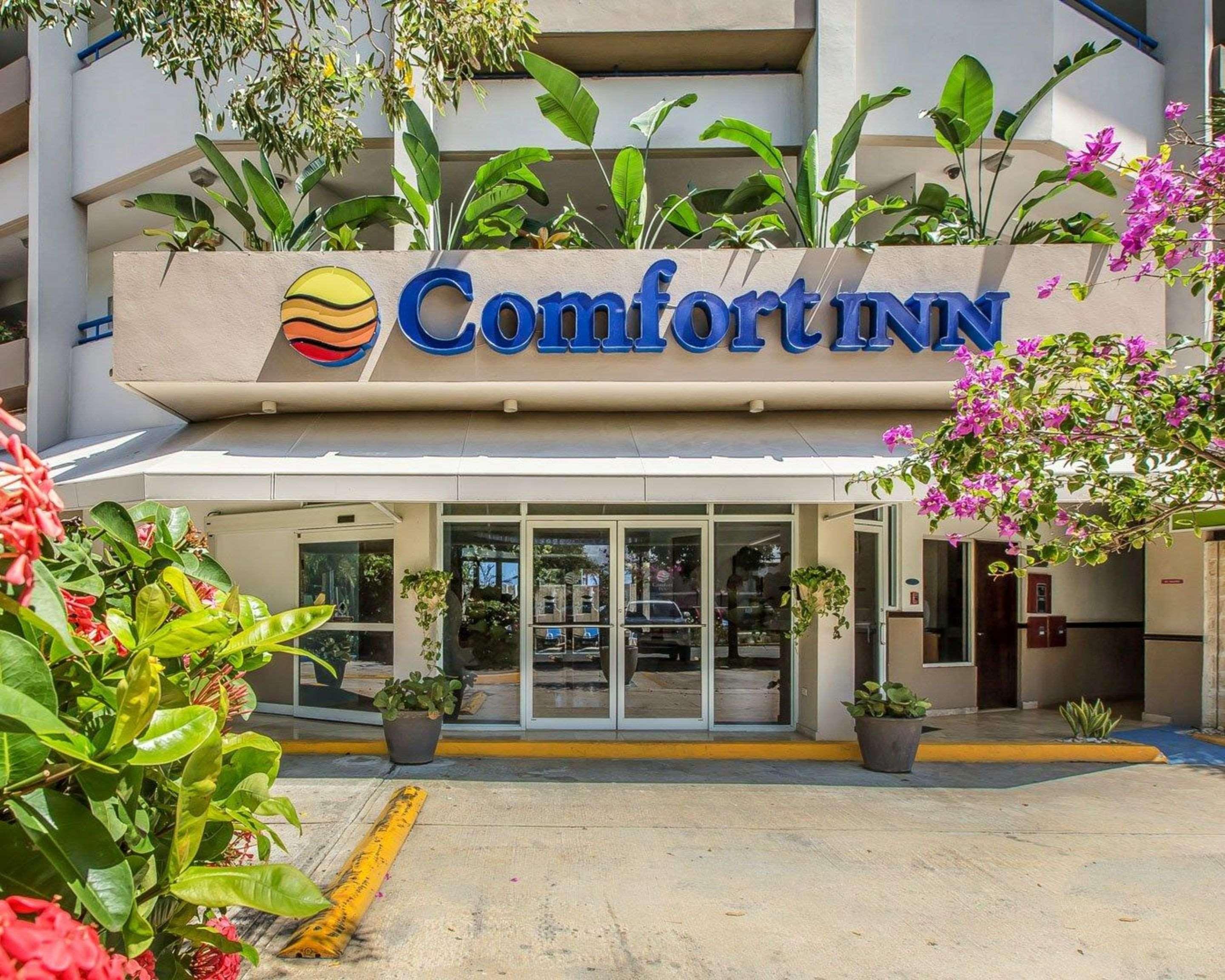 Comfort Inn & Suites Левиттаун Екстериор снимка